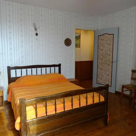 Les Hirondelles De Montsec Pampelonne