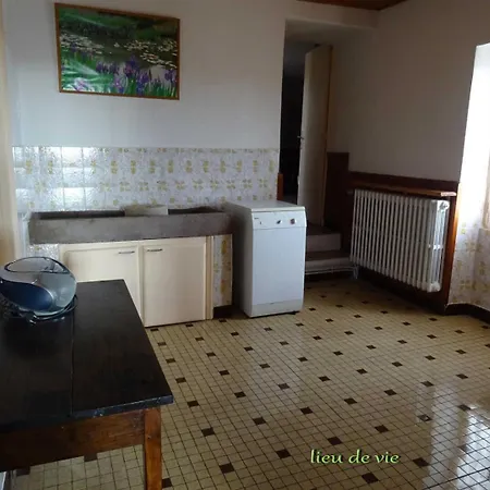 Holiday home Les Hirondelles De Montsec *
