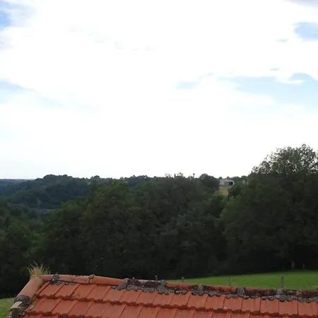 Semesterbostad Les Hirondelles De Montsec *